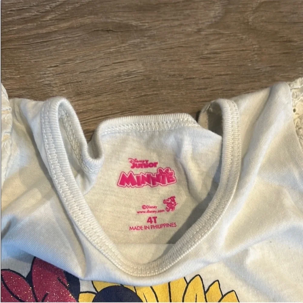 Disney Minnie Mouse Cream‎ T-Shirt With Sunflower Design Size 4T